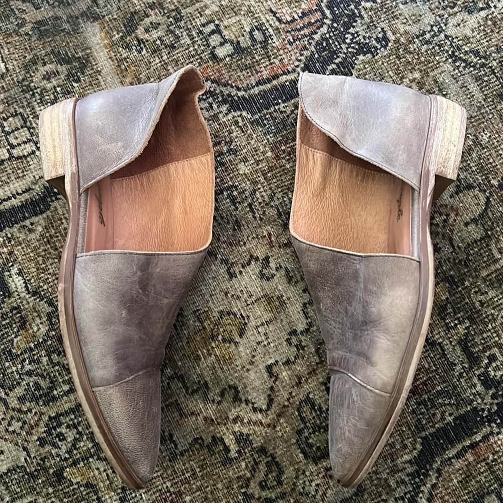 Free People Royale Flats Gray Size 7.5 Pointed Toe Leather Made in Spain - Picture 6 of 10